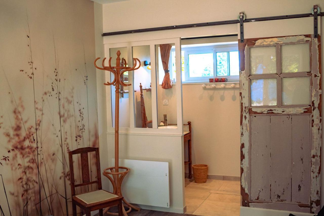 Bed and Breakfast Les Jardins De Nanine Lapleau Esterno foto