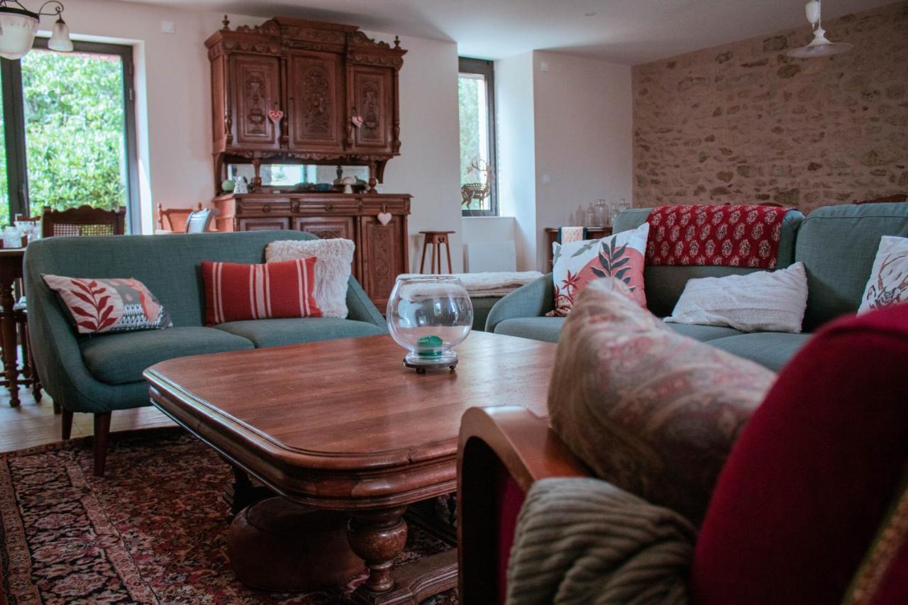 Bed and Breakfast Les Jardins De Nanine Lapleau Esterno foto