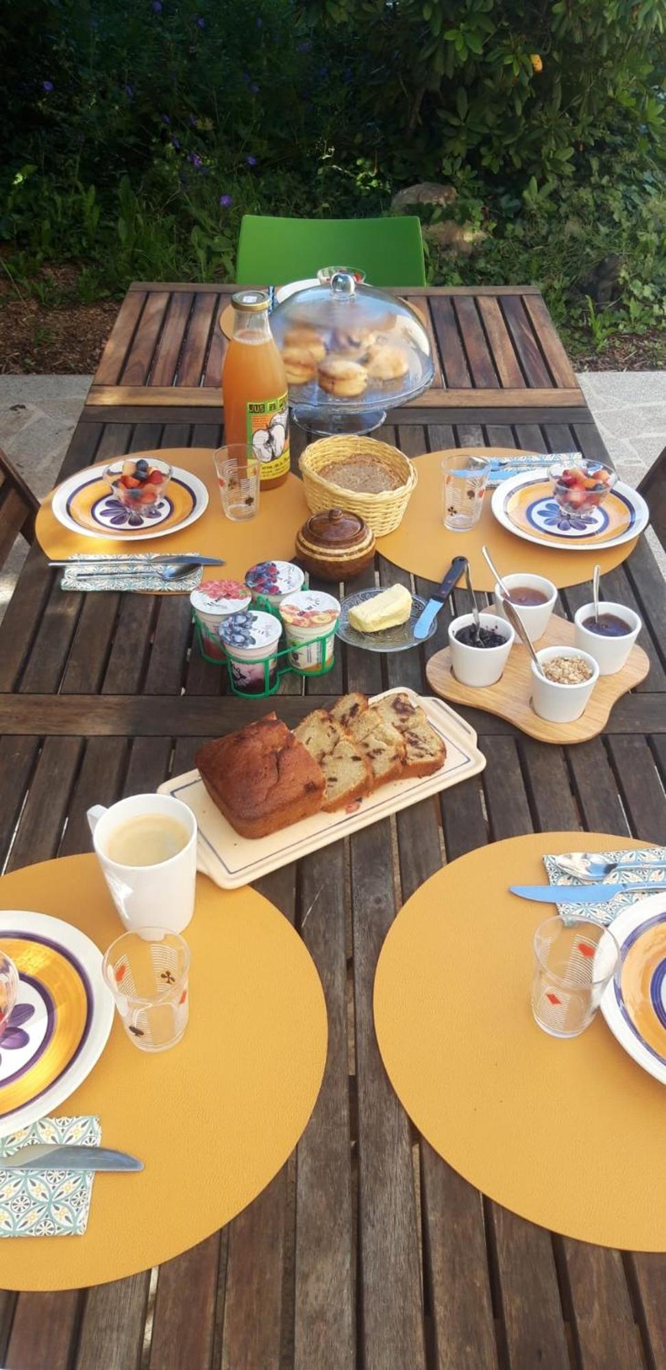 Bed and Breakfast Les Jardins De Nanine Lapleau Esterno foto