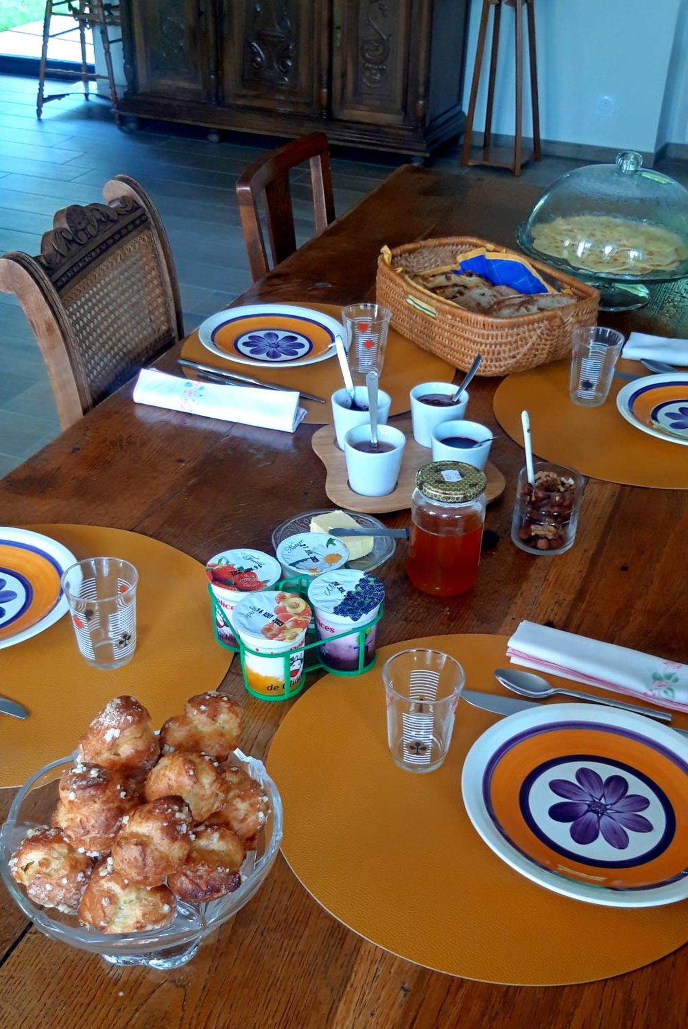 Bed and Breakfast Les Jardins De Nanine Lapleau Esterno foto
